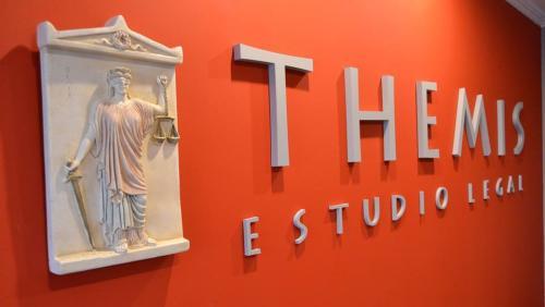 Themis Estudio Legal